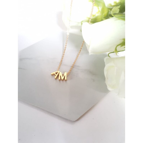 Liontin 3D 2huruf titanium berlapisemas