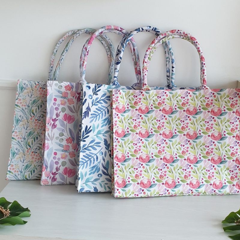 

Seruni Living Tas Canvas Serbaguna Cantik