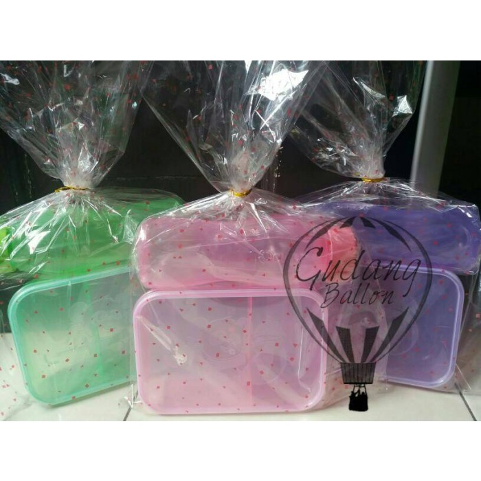 

Souvenir Tempat Makan / Souvenir Ultah / Souvenir Ulang Tahun