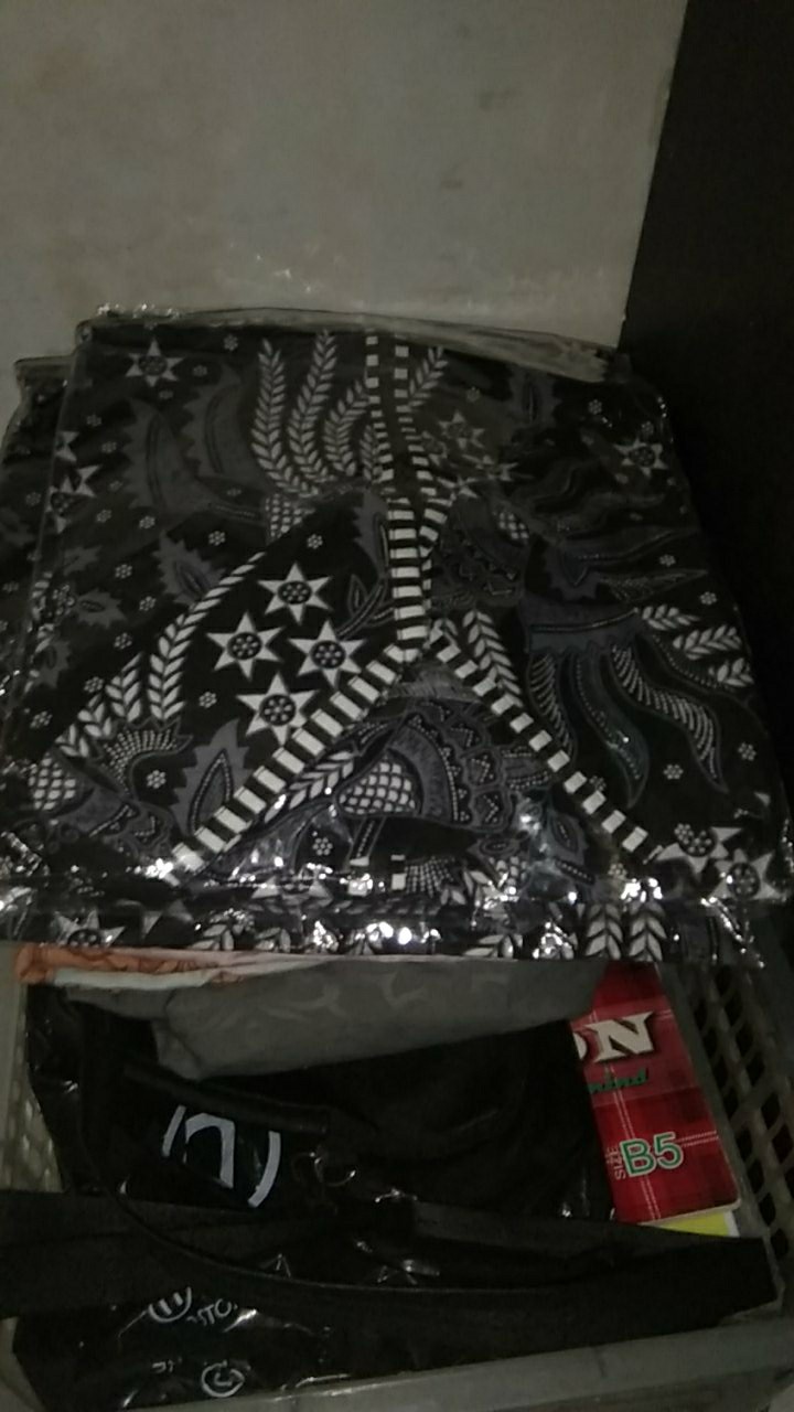 Atasan Batik Dolby Dolbi Dobby Doby Tenun Sutra Tulis Halus Katun Atbm Baron ,sarombit Atasan