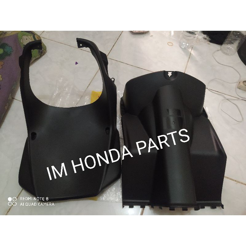 cover tebeng legsil kontak bawah dan cover paruh dek lumpur depan beat karbu lama non original