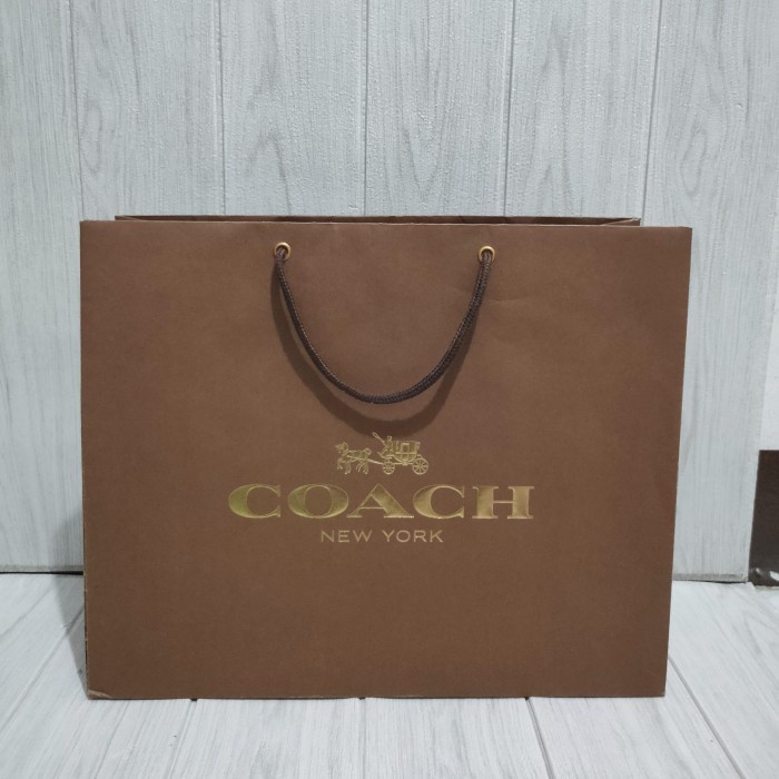 

BISA BAYAR DITEMPAT paperbag coach medium authentic / paper bag coach original / pb coach