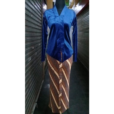Kebaya bludru/kebaya Kutubaru/kebaya kartini