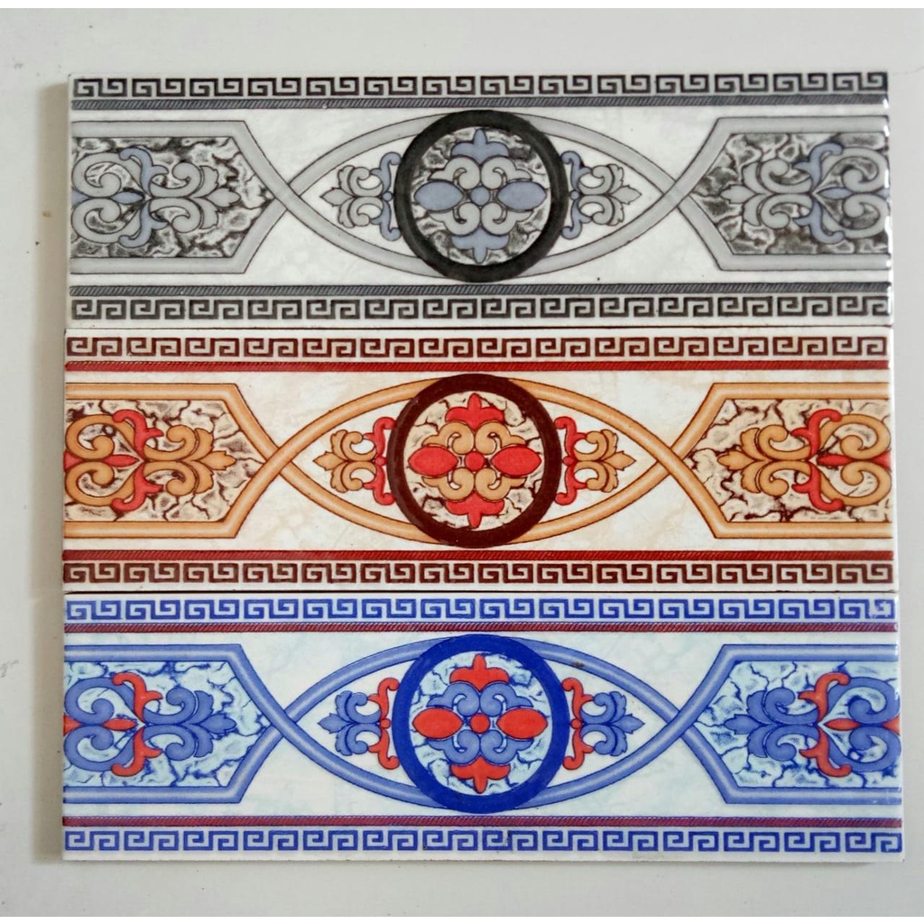 List Keramik 25cm Motif Batik / Lis / Listello