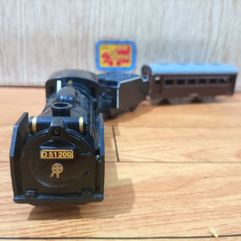 Takara Tomy Kereta Plarail - SL D51 200 Head Light
