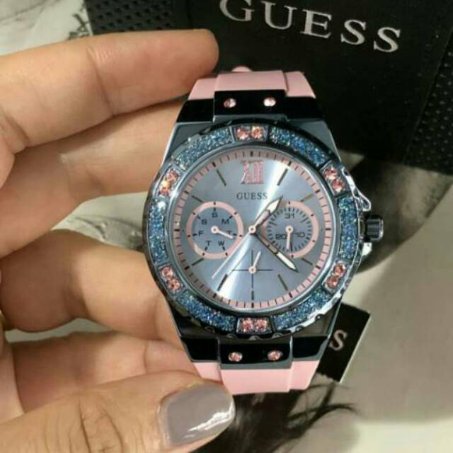 JAM TANGAN WANITA PINK GUESS W0775L5