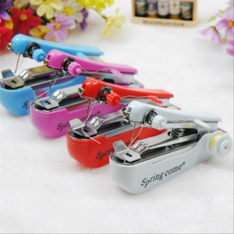 Mesin Jahit Tangan Kecil Merk Brand Spring Come Mini Portable Sewer Machine Warna Warni Alat Peralatan Perlengkapan Accecories Handy DIY Tanpa Listrik Unik Lucu Cute Small Mini The Best Seller UniQue Grosir Termurah Little Miss Sunshine Malang