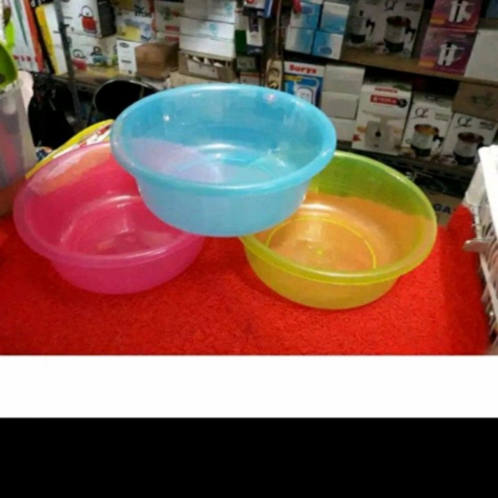 Baskom bulat - Besek - Baskom Plastik Transparan 12 inch KMP Mutiara
