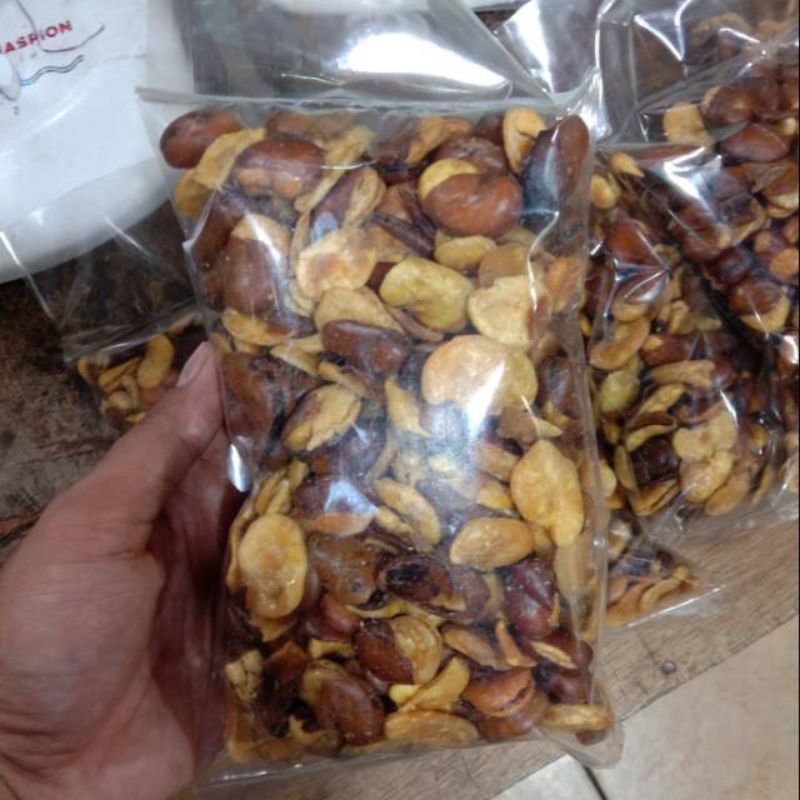 

Kacang Koro kulit/gurih asin/500gram/koro kiloan