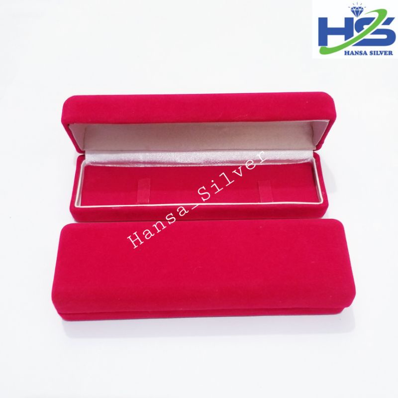 TEMPAT KOTAK BOX KALUNG BELUDRU MERAH