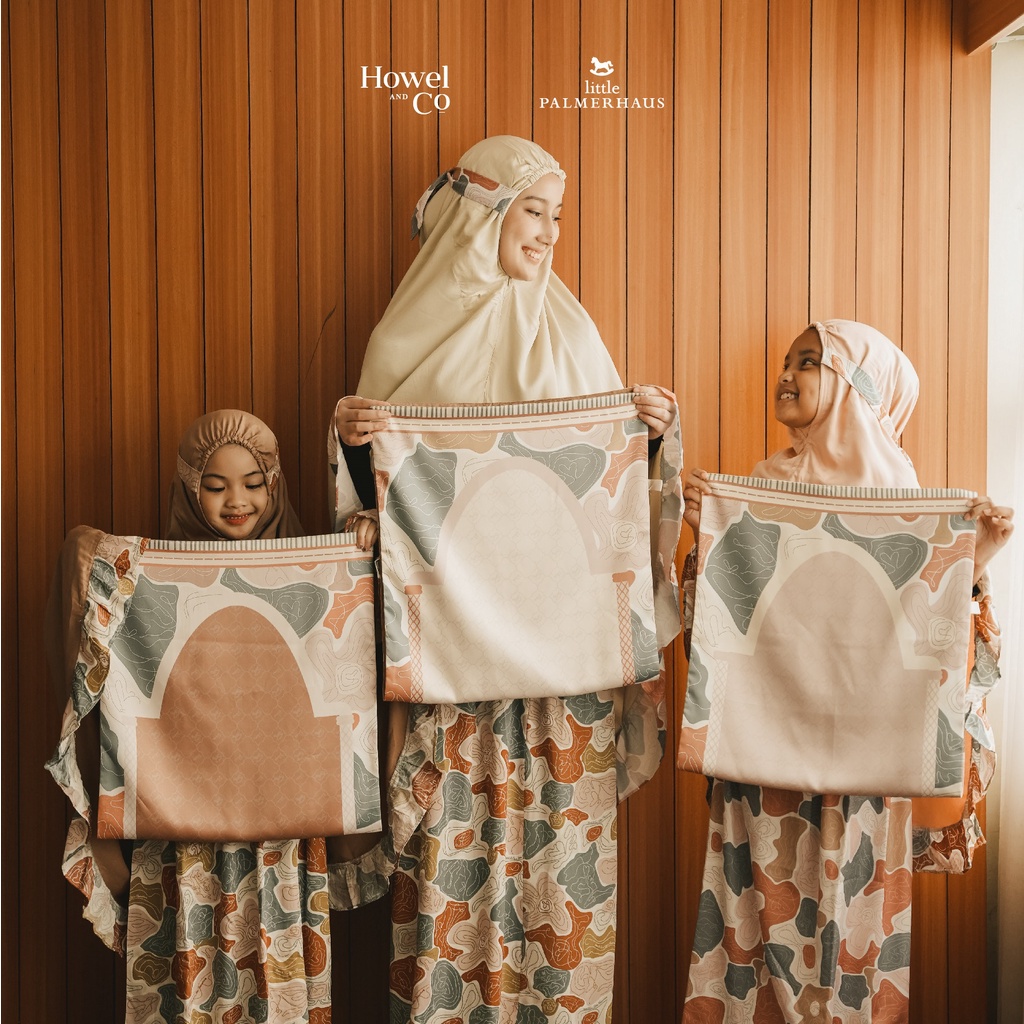 LPH08 LITTLE PALMERHAUS MUKENA PLUS SAJADAH ANAK DAN IBU HOWEL