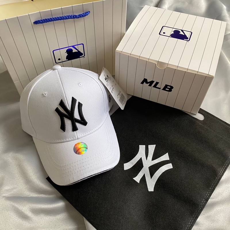 MLB Cap NY Logo White Black