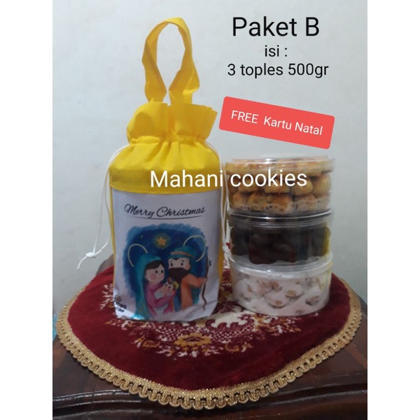 

Hampers Natal Hampers Christmas Kue Kering Nastar Wisman Kastangel Keju Salju Paket B isi 3 Toples 500gr