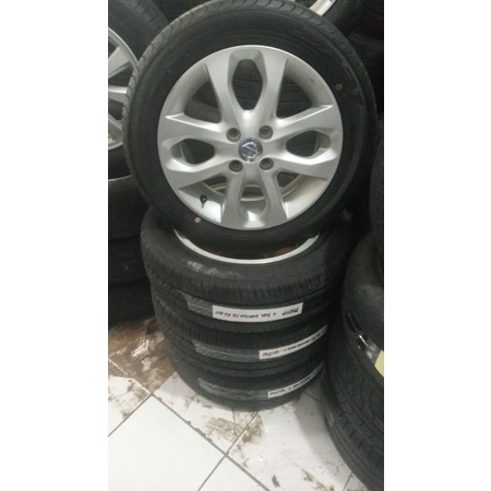 Velg mobil bekas oem nissan march ring 15 H4x100 + Ban 185 60 r15 Buat Datsun go Nisan Almera