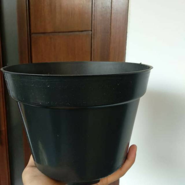 Pot hitam 20 cm / pot hitam plastik / Pot Tanaman