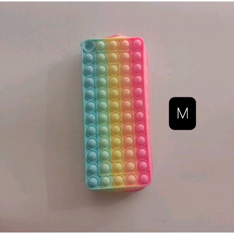 

TEMPAT/KOTAK PENCIL POP IT KARAKTET