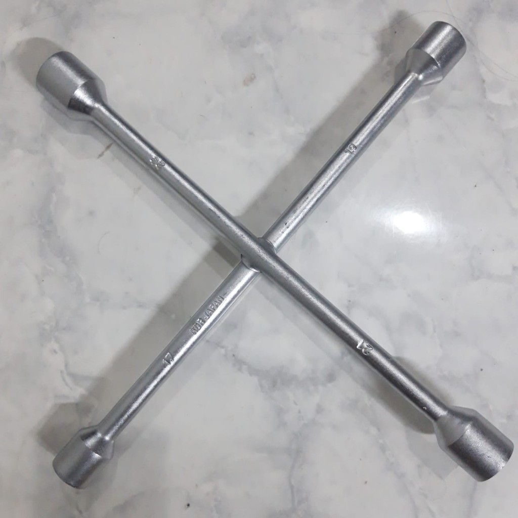 KUNCI RODA PALANG