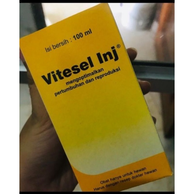 VITESEL 100 ML obat vitamin injeksi memaksimalkan kondisi ayam tetap prima reproduksi dan pertumbuhan tetap terjaga kwalitas spt biodin asli ori medion