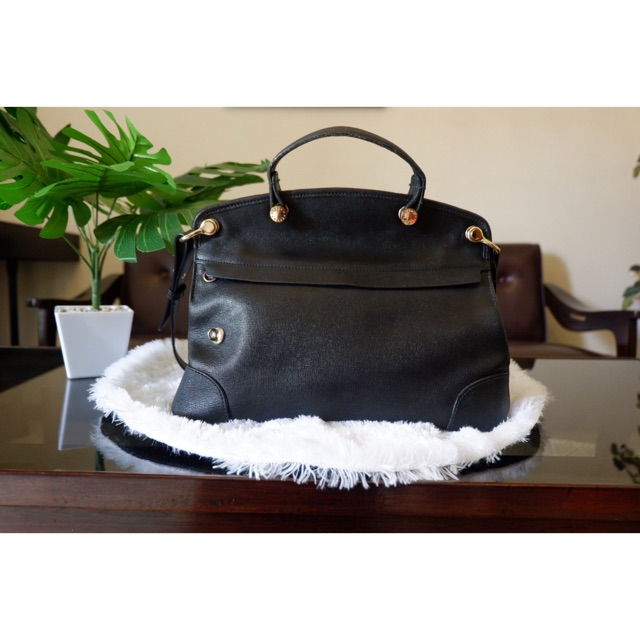 Preloved Furla Piper