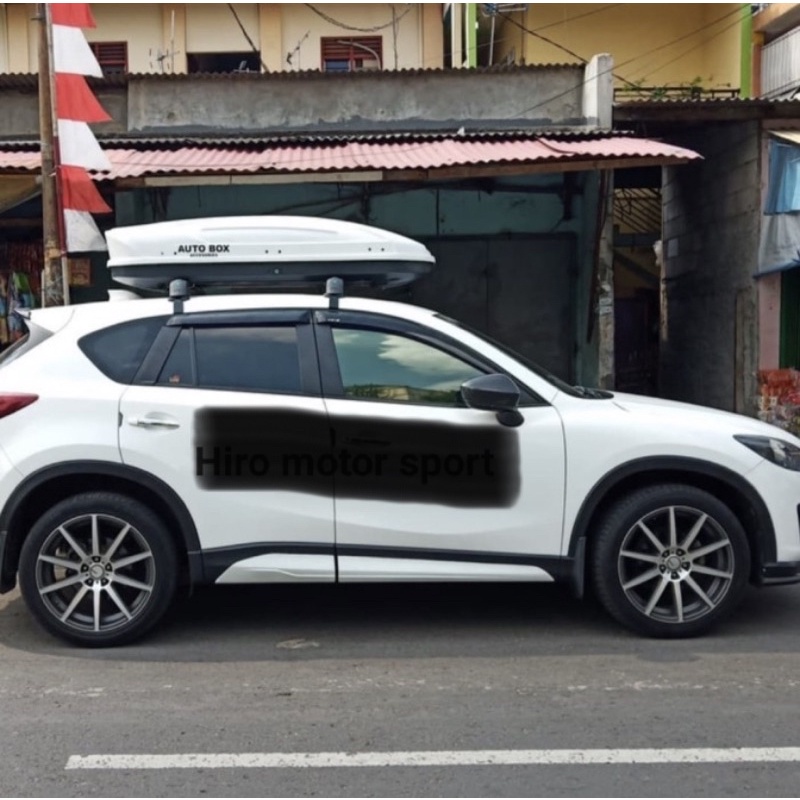 Roof box slim universal