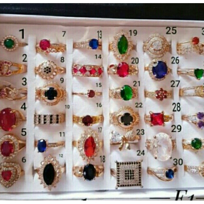 Cincin Mata Warna-Warni Random