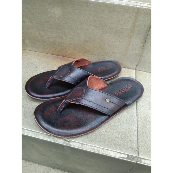 SANDAL KULIT ASLI UNTUK PRIA BERKUALITAS TINGGI