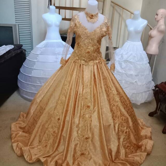 Gaun pengantin gold