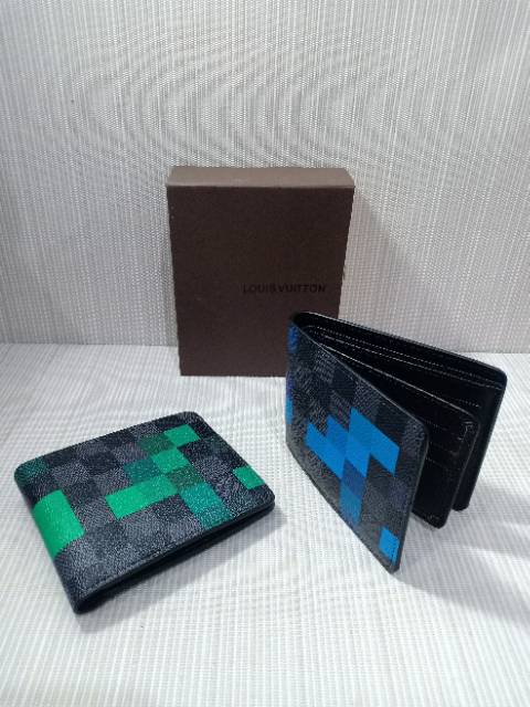 Dompet L'V Graphite Pixel