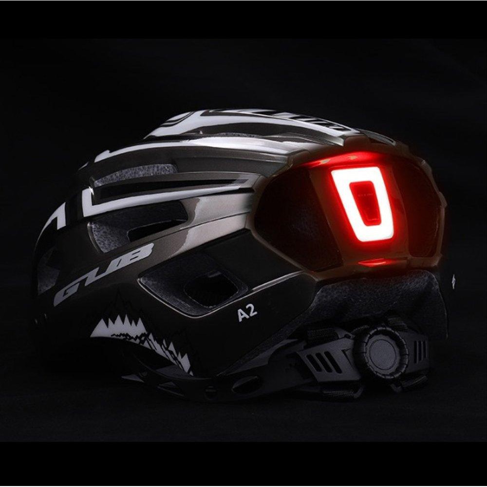  Helm Sepeda GUB A2  dengan Lampu Belakang Cycling Helmet 