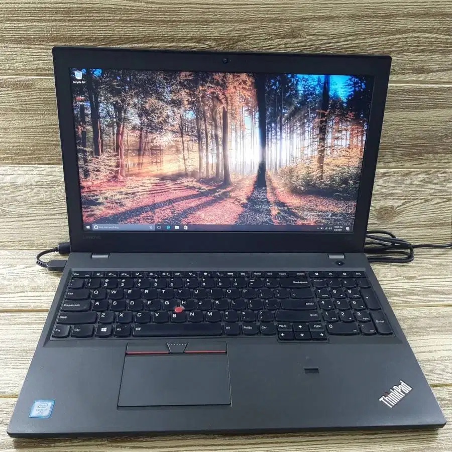 LAPTOP LENOVO THINKPAD i7 RAM 8GB SSD 256GB SECOND-BEKAS