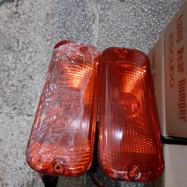 Lampu bemper belakang escudo