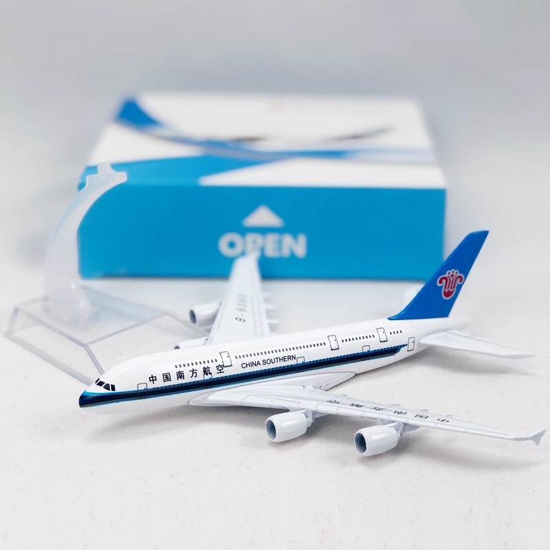 Miniatur Pesawat Terbang Airbus A380 380 Bahan Metal Ukuran 16CM Untuk Dekorasi / Hadiah