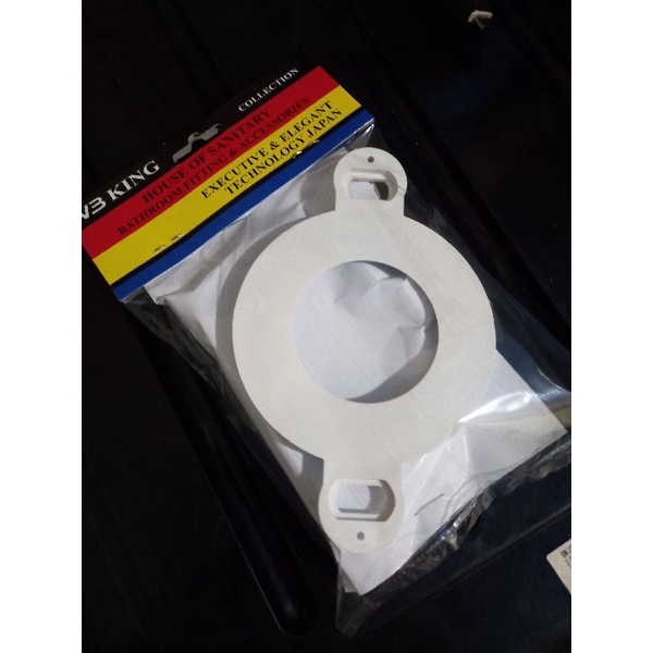 gasket urinal baut pas  tdk mutar, lem putih lengket.murah