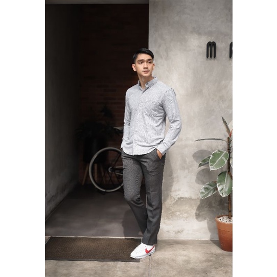 Kemeja Pique Basic Misty Grey Panjang By Mubeng co