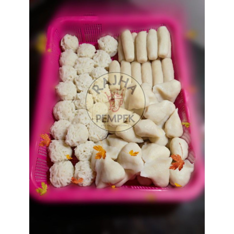 

PEMPEK KECIL IKAN TENGGIRI