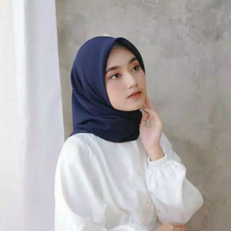 SEGI EMPAT BELLA SQUARE WARNA BIRU DONGKER [NEVI]