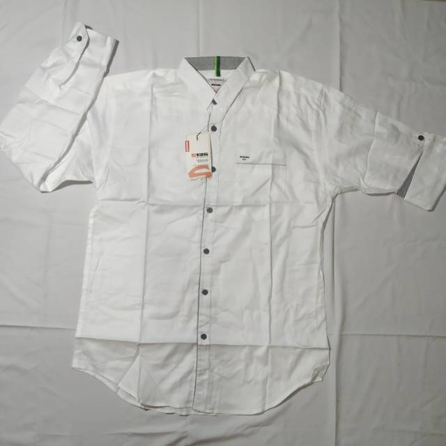 Kemeja S135