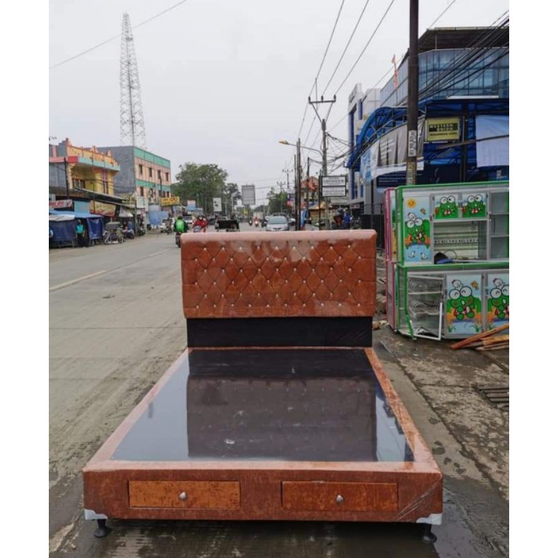 Divan laci uk 180x200cm