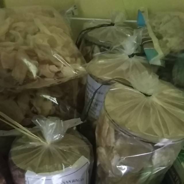 

Keripik aneka rasa dan kue kering