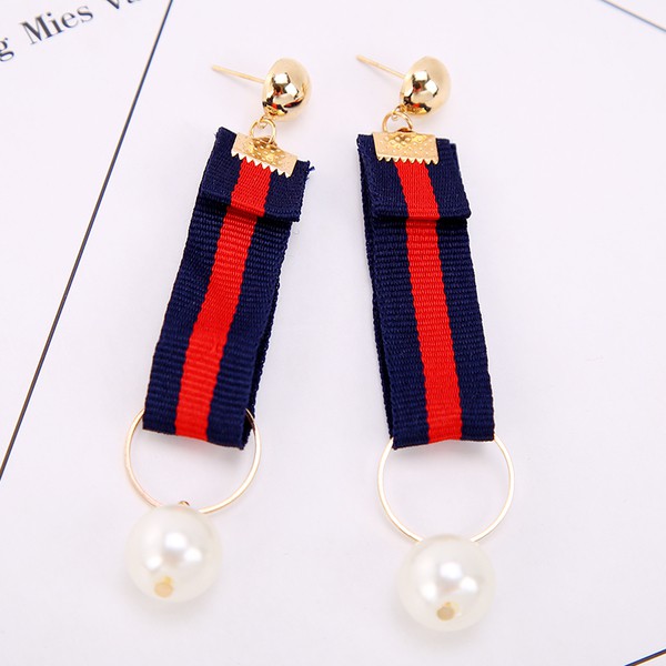 Anting Pita Round Pearl