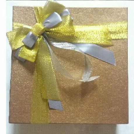 

Kotak Kado 25x25T10/Gift BoxKotak Kado/ Kotak Kado/Kotak Hadiah