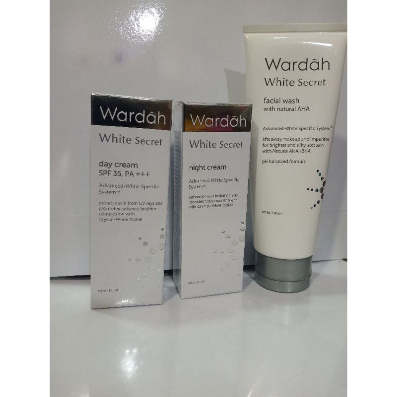 one set wardah white secret facail foem,day cream & night cream