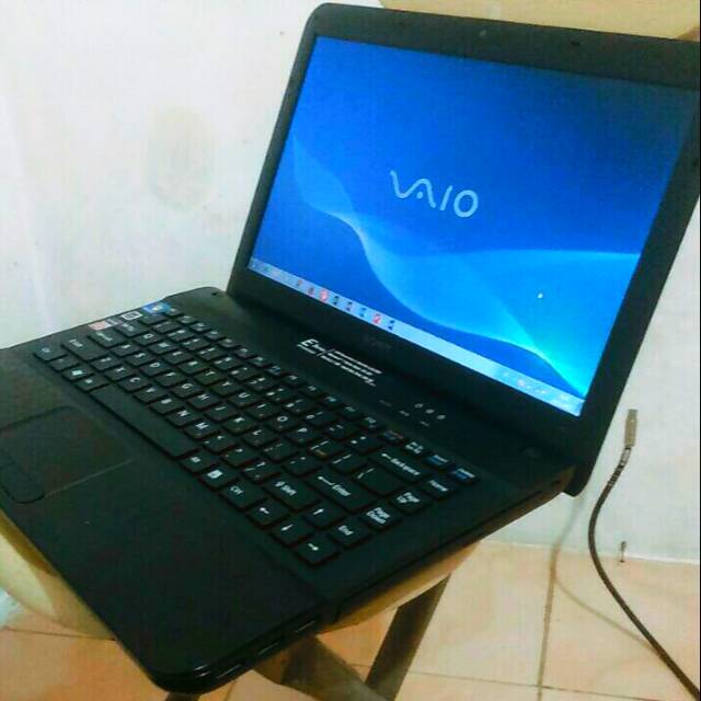 SONY VAIO AMD D.Core E-Series 450 APU