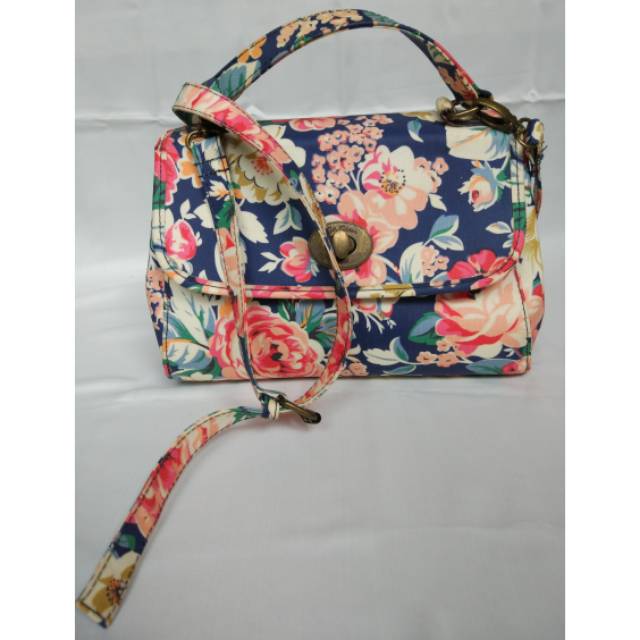 Tas cath kidston slempang