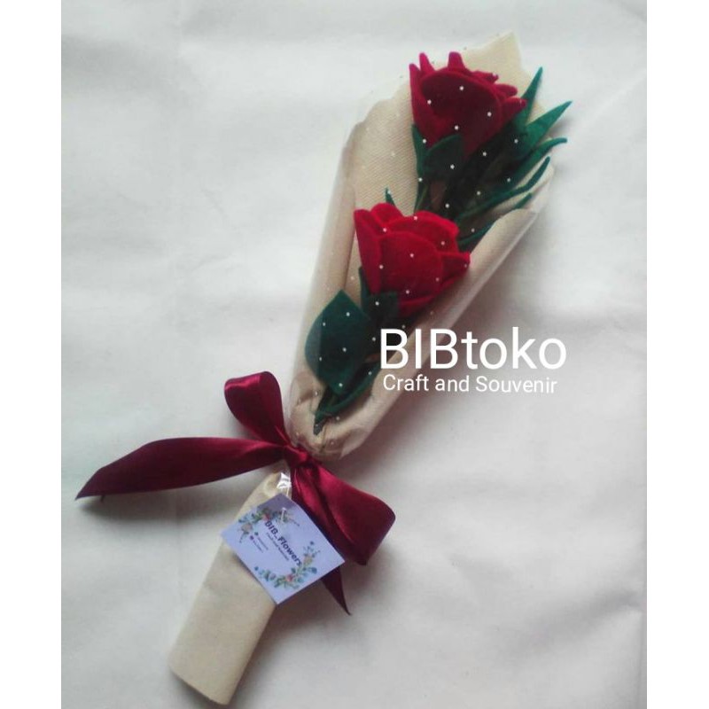 buket flanel 2 tangkai kecil/ buket bunga murah / buket kelulusan/buket hits