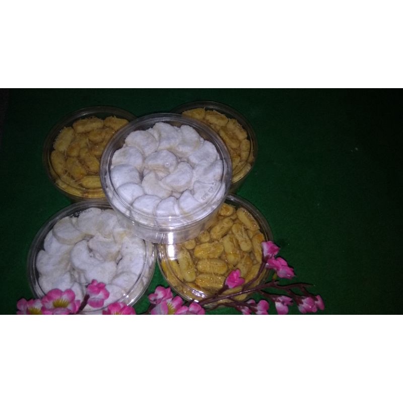 

Qiana Cake & Cookies