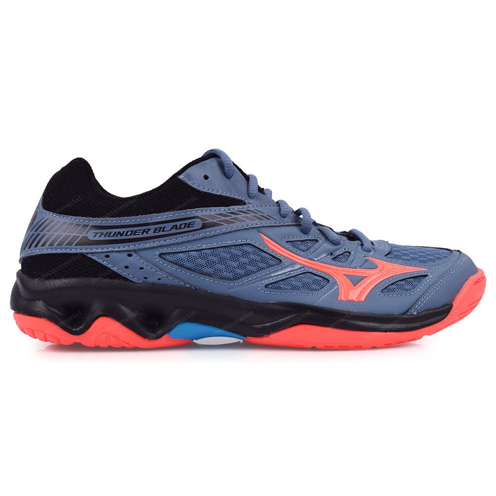 mizuno wave thunder