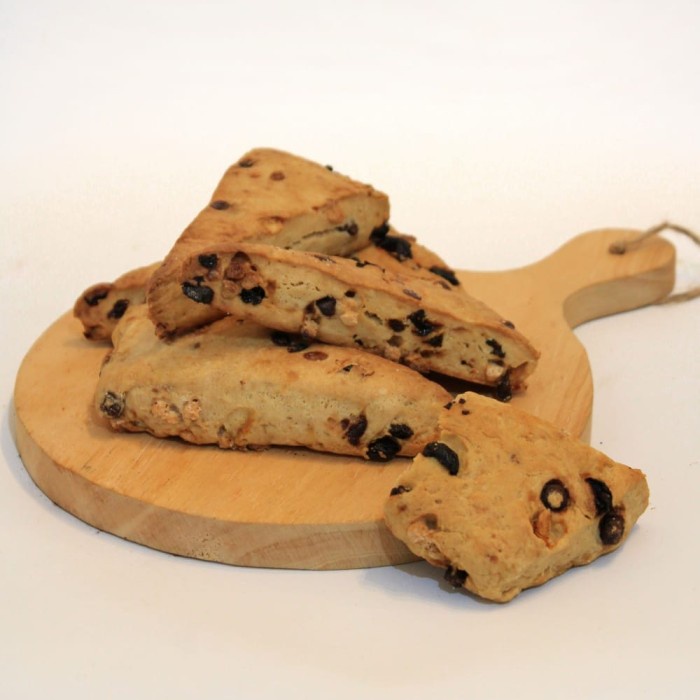 

Raisin Chocolate Scone I Bread I Roti I Bakery I Bakeshop I Fresh Bake