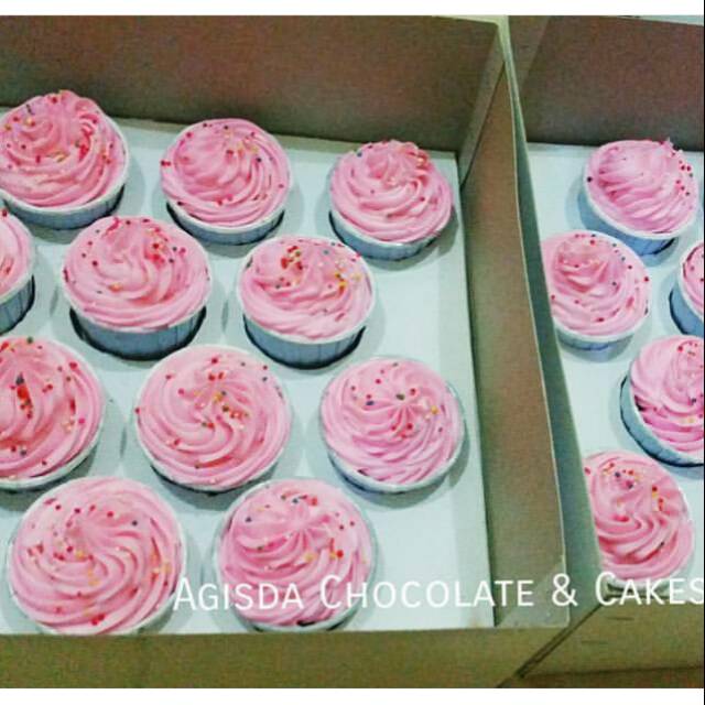 

Cupcake basic dan mini cupcake basic topping buttercream standard