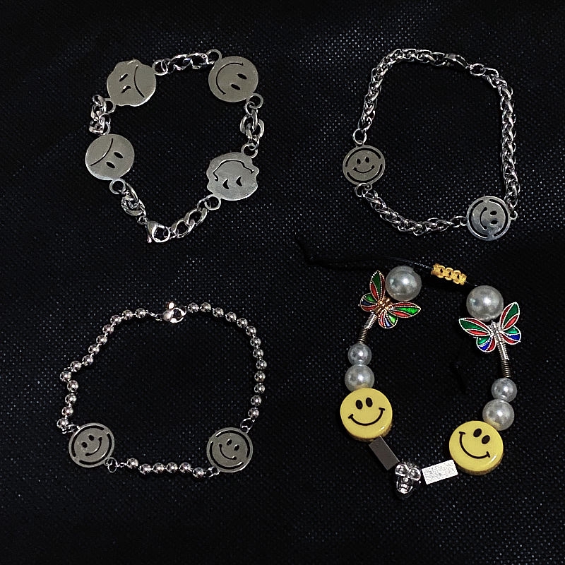 Gelang Pasangan Model Hip Hop Motif Smiley untuk Pria / Wanita